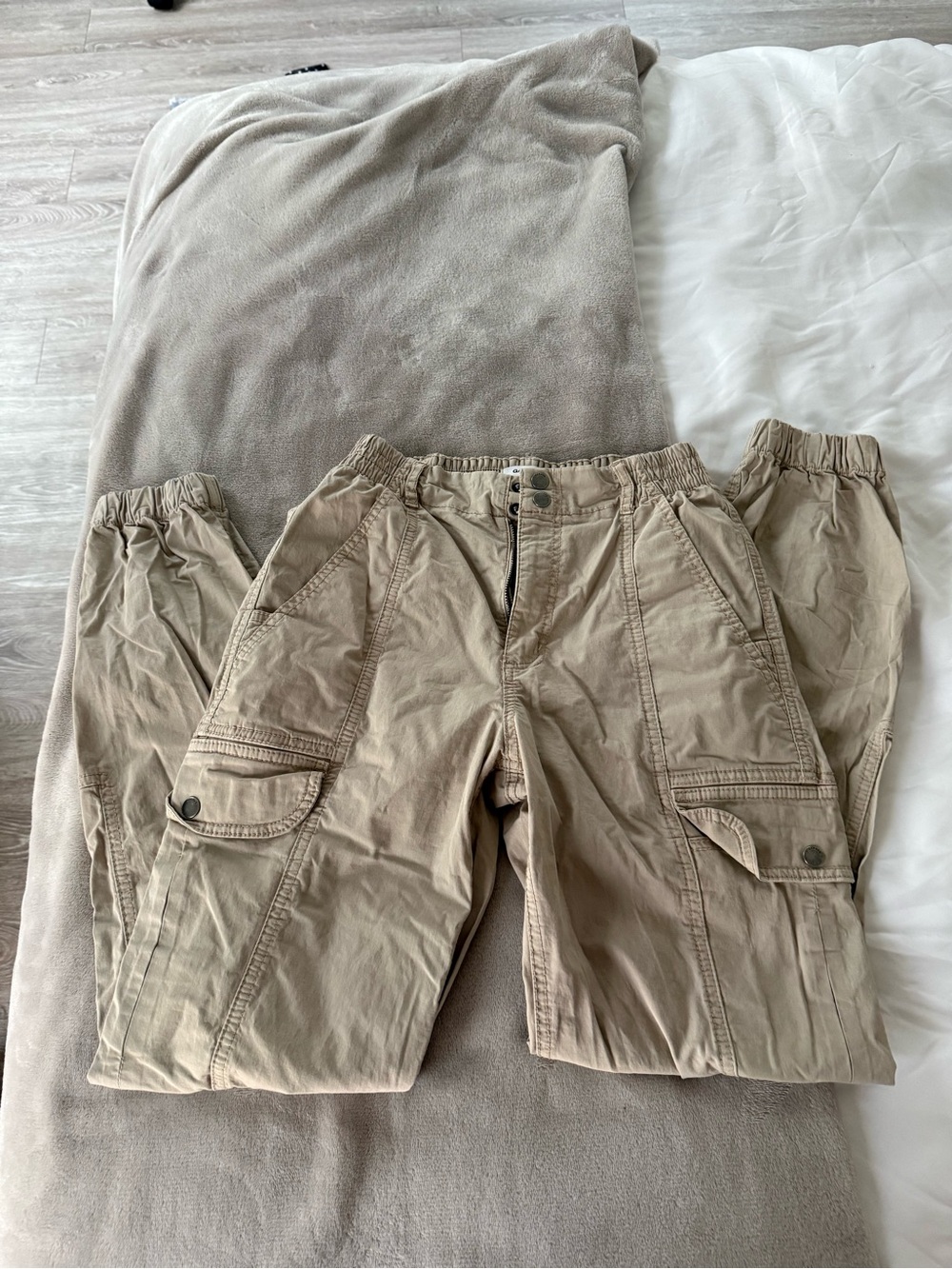 Women’s Beige Cargo Pants - Elastic Waist Utility Style